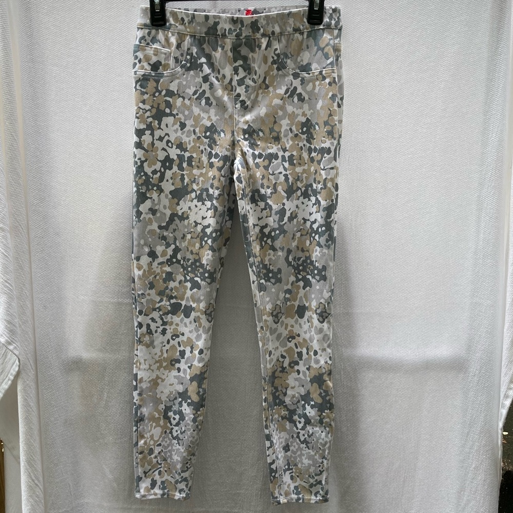 Spanx by Sara Blakely camo like print, size M